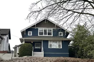 1735 24th Ave, Seattle, WA 98122 - Photo 1