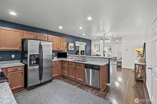 10517 24th St SE, Lake Stevens, WA 98258 - Photo 9