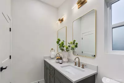 7555 32nd Avenue SW #B, Seattle, WA 98126 - Photo 21