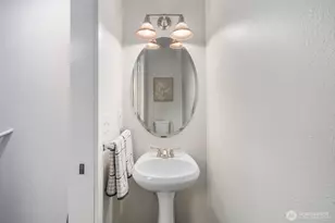 202 24th Ave E, Seattle, WA 98112 - Photo 21