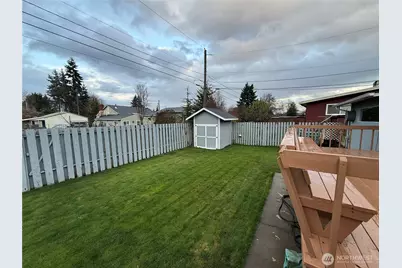 221 W Forest Avenue, Port Angeles, WA 98362 - Photo 13