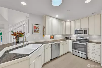 160 E Soderberg Road #L32, Allyn, WA 98524 - Photo 7