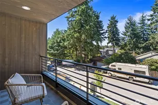 10736 Interlake Ave N, Seattle, WA 98133 - Photo 11