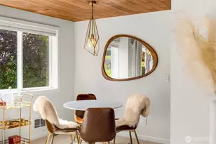 733 Lake St S, Kirkland, WA 98033 - Photo 9