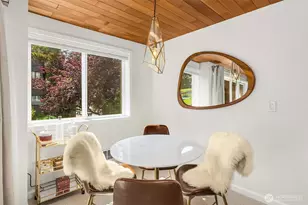 733 Lake St S, Kirkland, WA 98033 - Photo 17