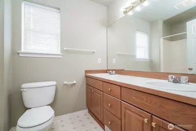 10907 185th Avenue E, Bonney Lake, WA 98391 - Photo 15