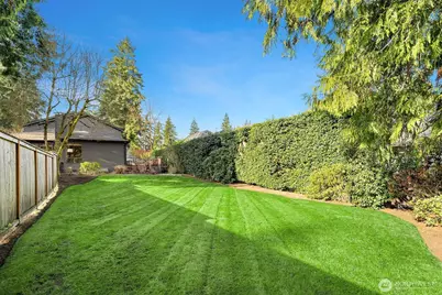 2234 108th Avenue SE, Bellevue, WA 98004 - Photo 27