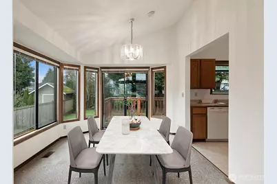 810 151st Street SW, Lynnwood, WA 98087 - Photo 9