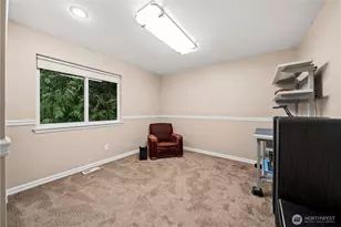 27903 NE 26th St, Redmond, WA 98053 - Photo 33