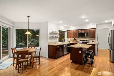 27903 NE 26th Street, Redmond, WA 98053 - Photo 17