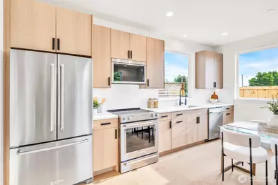 6408 Fauntleroy Way SW, Seattle, WA 98136 - Photo 9