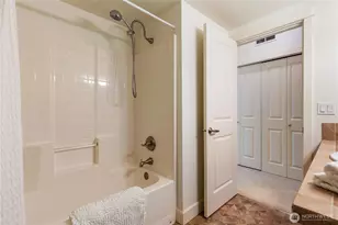 2674 SW Sylvan Heights Dr, Seattle, WA 98106 - Photo 29