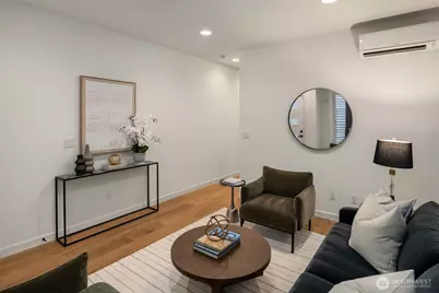 9553 Ashworth Avenue N #B, Seattle, WA 98103 - Photo 5