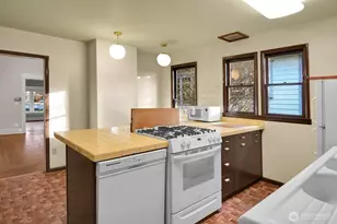 3321 37th Ave S, Seattle, WA 98144 - Photo 9