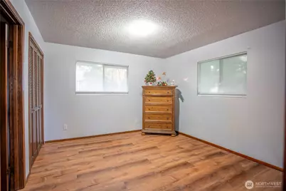 371 Pigeon Springs Road, Onalaska, WA 98570 - Photo 11