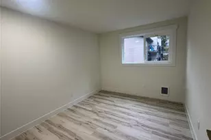 220 SW Clark St, Issaquah, WA 98027 - Photo 9