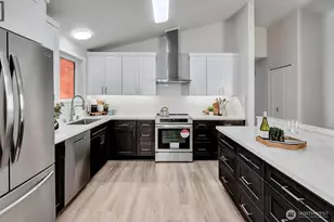 16233 NE 107th Ct, Redmond, WA 98052 - Photo 11