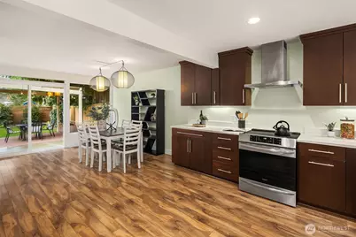 16214 NE 24th Street, Bellevue, WA 98008 - Photo 7