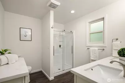 16214 NE 24th Street, Bellevue, WA 98008 - Photo 25