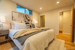 4413 Meridian Ave N, Seattle, WA 98103 - Photo 13