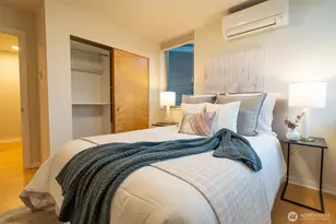 4413 Meridian Ave N, Seattle, WA 98103 - Photo 19