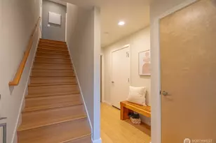 4413 Meridian Ave N, Seattle, WA 98103 - Photo 25