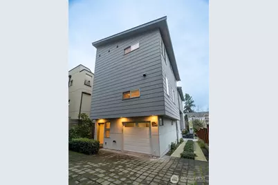 4413 Meridian Avenue N, Seattle, WA 98103 - Photo 1