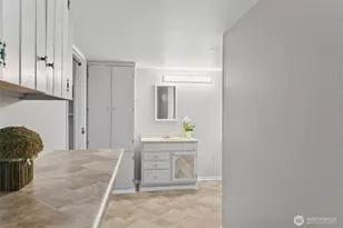 1829 Washington Ave, Enumclaw, WA 98022 - Photo 17