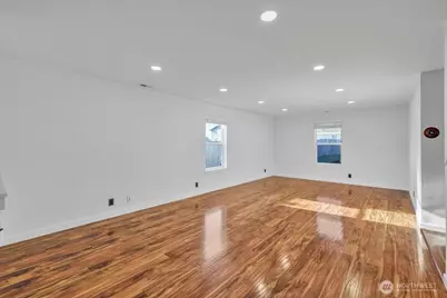 414 Easy Street SE, Rainier, WA 98576 - Photo 17