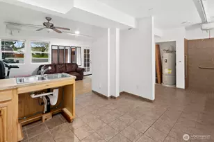 6327 Polk Pl, Everett, WA 98203 - Photo 27