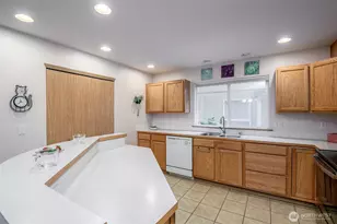 2707 8th St SE, Puyallup, WA 98374 - Photo 19