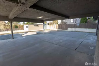 5631 California Avenue SW, Seattle, WA 98136 - Photo 9