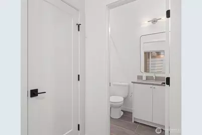 1508 18th Avenue #E, Seattle, WA 98122 - Photo 9