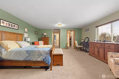 648 Kaitlyn St W, Eatonville, WA 98328 - Photo 15