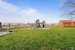 315 W 4th St, Prescott, WA 99348 - Photo 27