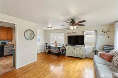 1034 S Market Boulevard, Chehalis, WA 98532 - Photo 3