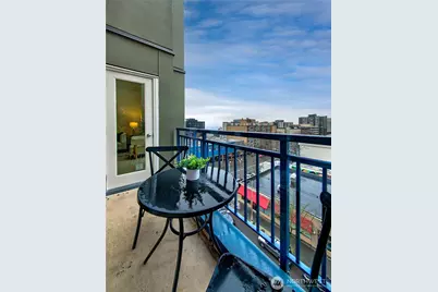 2414 1st Avenue #707, Seattle, WA 98121 - Photo 21