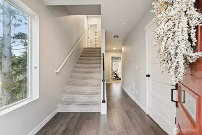 13717 Admiralty Way #J1, Lynnwood, WA 98087 - Photo 5