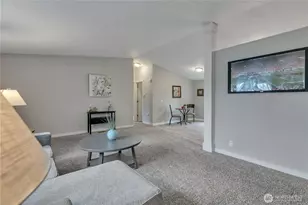 12818 Prairie Ridge Dr E, Bonney Lake, WA 98391 - Photo 5