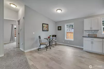 12818 Prairie Ridge Drive E, Bonney Lake, WA 98391 - Photo 11