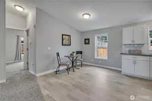 12818 Prairie Ridge Dr E, Bonney Lake, WA 98391 - Photo 11