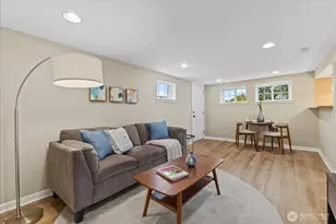 3252 13th Ave W, Seattle, WA 98119 - Photo 25