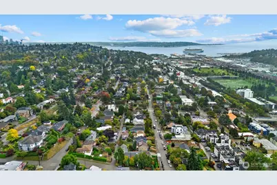 3252 13th Avenue W, Seattle, WA 98119 - Photo 31