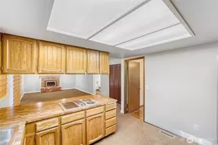 4223 NE 205th St, Lake Forest Park, WA 98155 - Photo 9