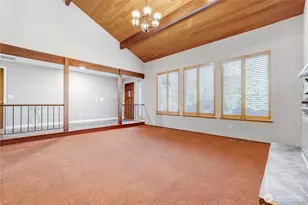 4223 NE 205th St, Lake Forest Park, WA 98155 - Photo 5