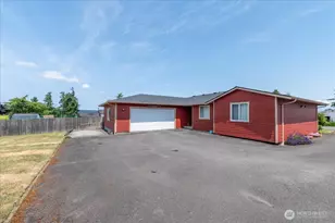 1890 Edgewood Dr, Camano Island, WA 98282 - Photo 23