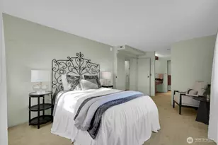 11300 1st Ave NE, Seattle, WA 98125 - Photo 17