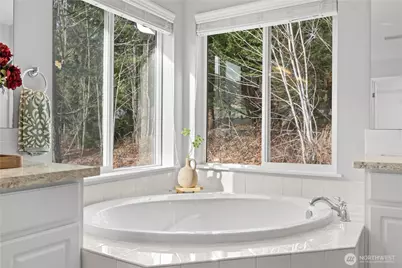 24034 SE 20th Street, Sammamish, WA 98075 - Photo 23