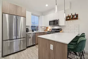 2403 SW Edmunds St, Seattle, WA 98106 - Photo 7