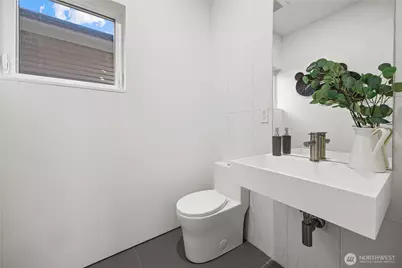 1114 26th Avenue #C, Seattle, WA 98122 - Photo 11